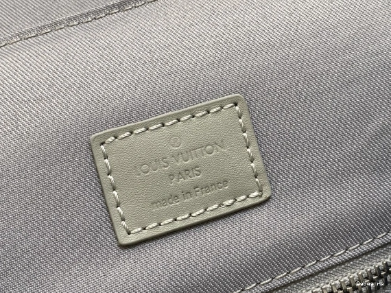 LOUIS VUITTON CHRISTOPHER PM 0715